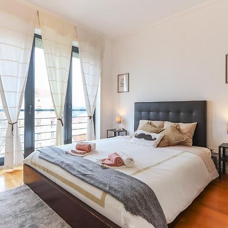 Vita Portucale ! Modern Apartment With Garage Лиссабон Экстерьер фото